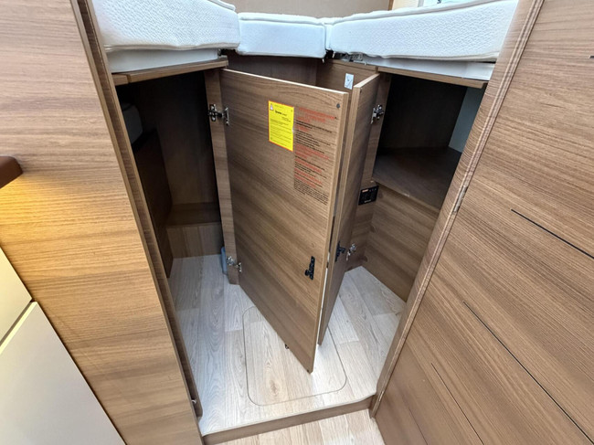 RAPIDO C55 9T-Automaat Enkele Bedden Lithium Omvormer Trekhaak foto: 20