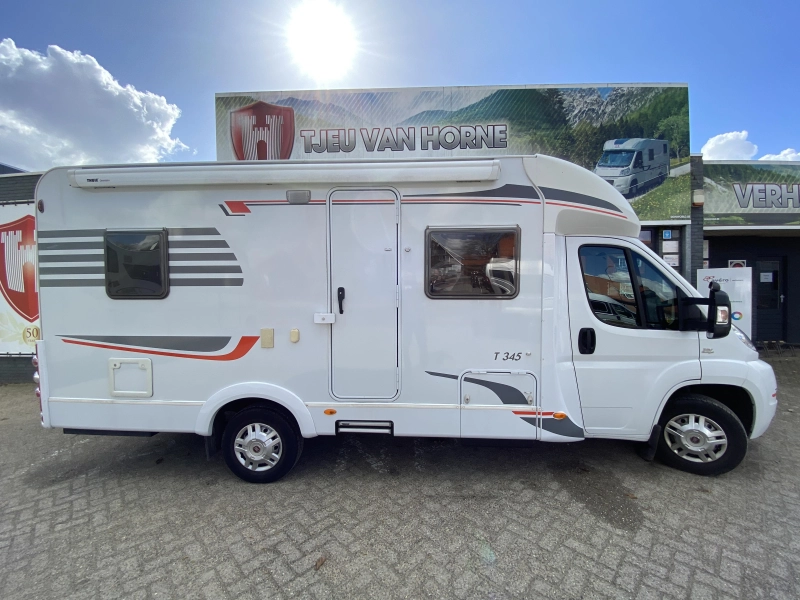 Carado T 345 teilintegriertes Wohnmobil Foto: 1