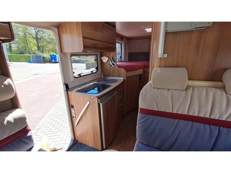 B&uuml;rstner Travel Van T 620 1. Besitzer / NL Camper Foto: 9