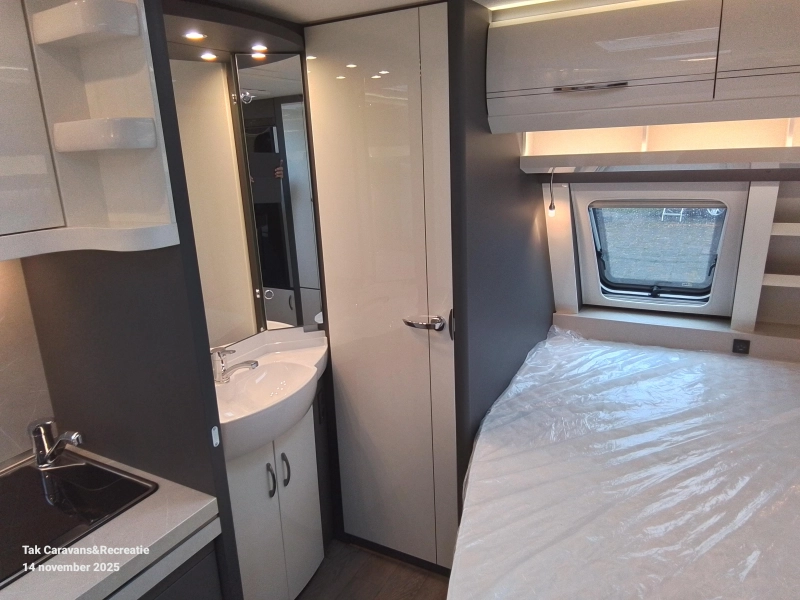 Hobby Excellent 560 CFE Modelo 2026 Gran Asiento en C foto: 9