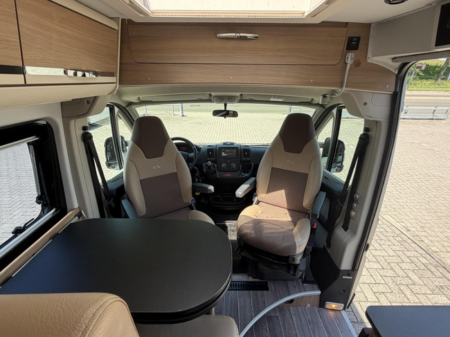 Adria TWIN 640 SLX Enkele Bedden Luifel Trekhaak Bearlock foto: 13