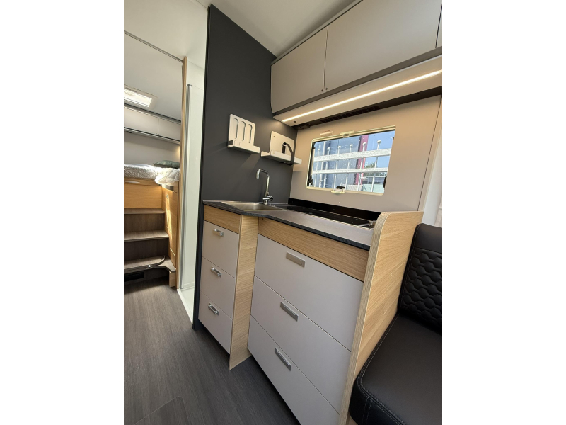 Adria Coral 650 DL - AUTOMATIK Foto: 9
