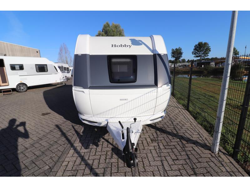 Hobby De Luxe 460 UFE MODEL 2026 - 1500KG - 900 