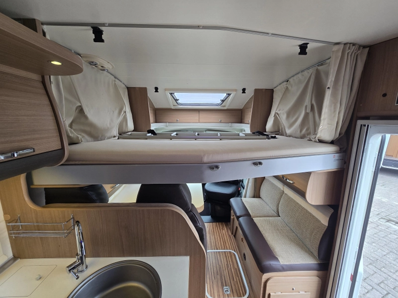 Adria Matrix Axess 650 SF b.j 2013 Gezin Camper  foto: 18