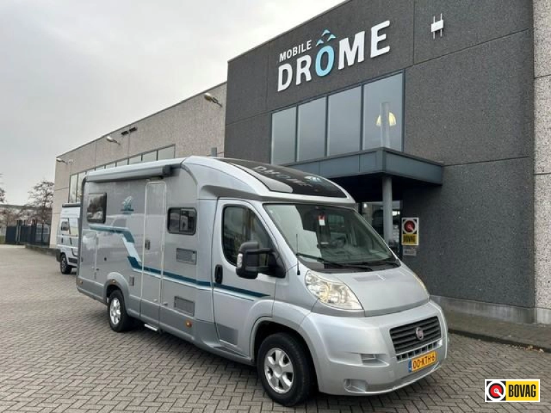 Weinsberg Imperiale Enkele bedden & trekhaak