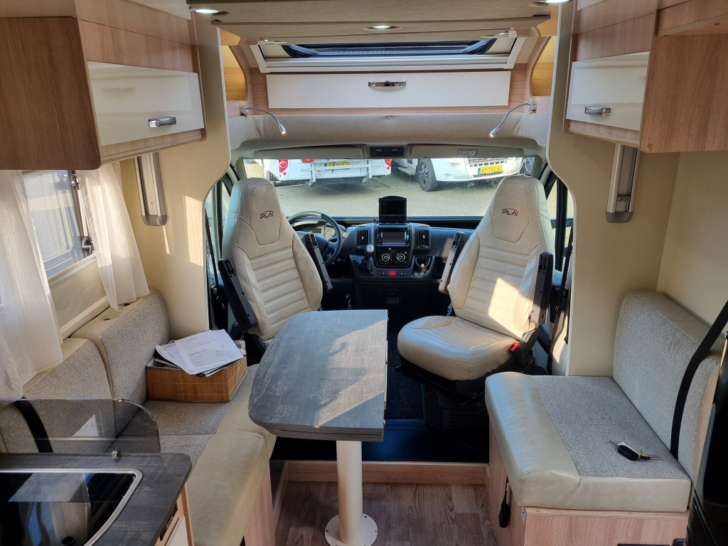 PLA Happy 397 Automatik Queensbett HPC Nivelliersystem 4.4 t Foto: 12