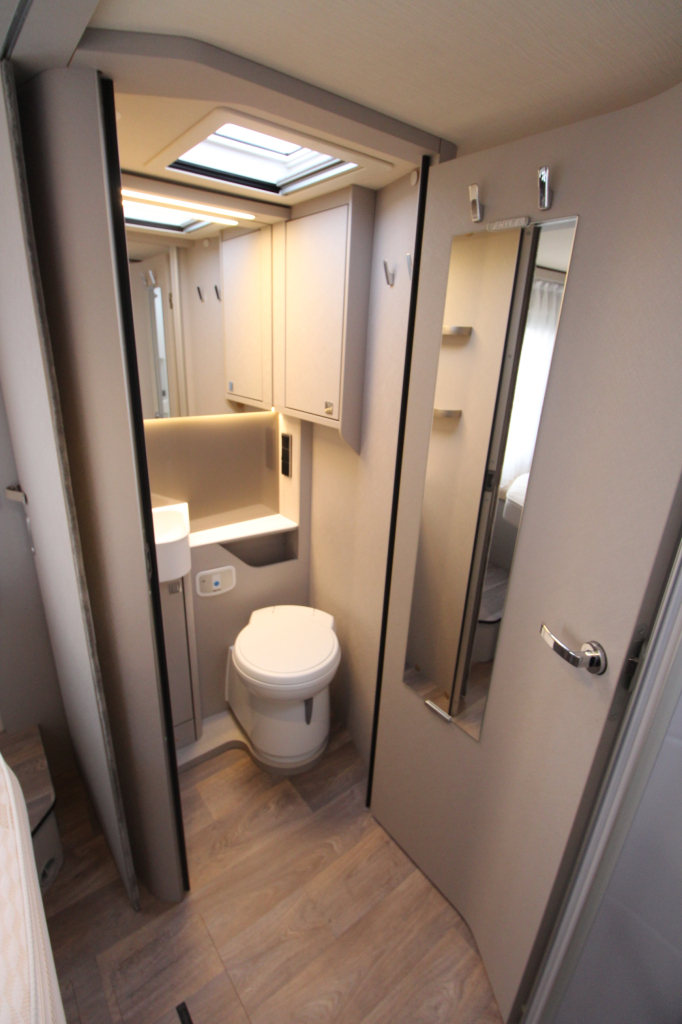Hymer Tramp T 695 S photo : 10