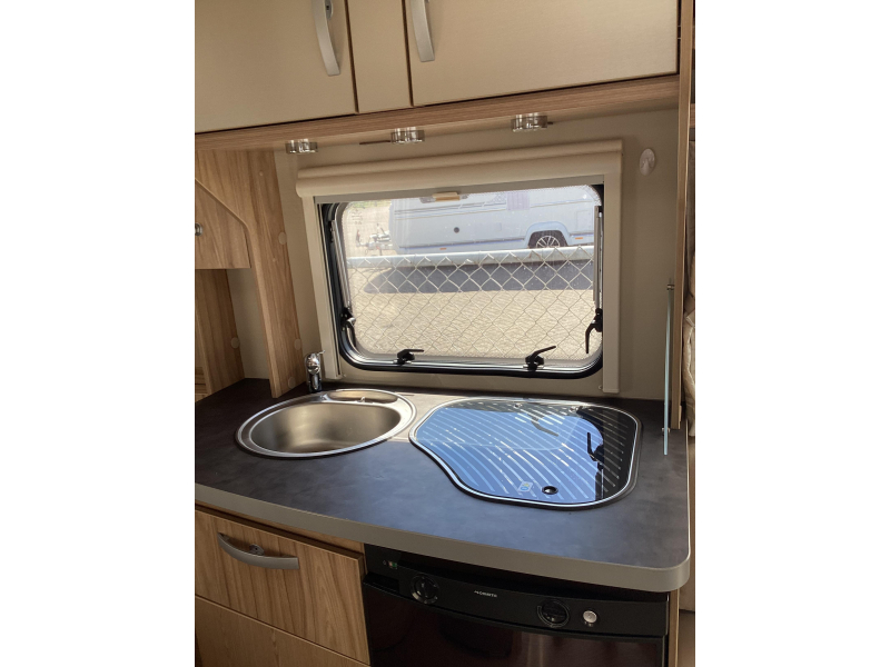 Eriba Nova Light Delight 465 Mover/ omnistor  foto: 11