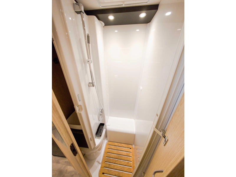 Sunlight T 67 S Automaat 180 PK (14 )  foto: 13