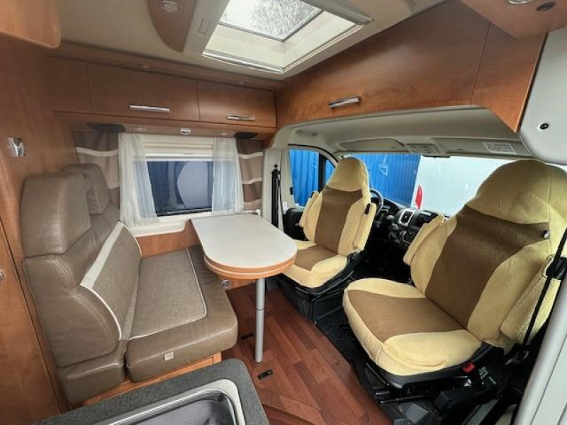 Malibu Van 640 LE CAMAS LARGAS + ENGANCHE foto: 5