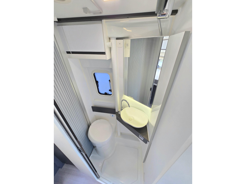 Adria Twin Supreme 640 SLB Lits jumeaux automatique 9G photo : 16