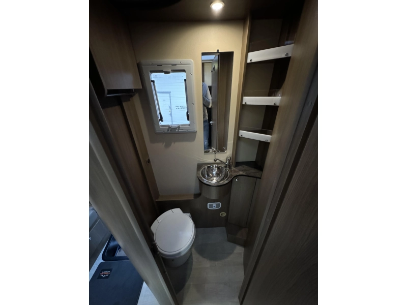 Challenger Sirius 2098 Queensbed-Hefbed-2x Airco  foto: 9