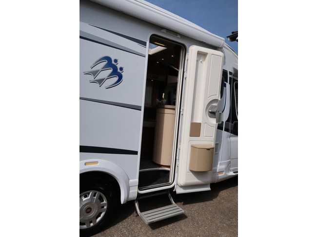 Knaus VAN Ti 550MD |Slecht 68379KM!|ZEER NETJES|Schotel/TV / Omvormer foto: 15
