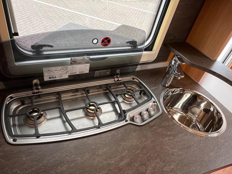 Knaus Sudwind Silver Selection 500 EU mover, luifel, schotel tv  foto: 11