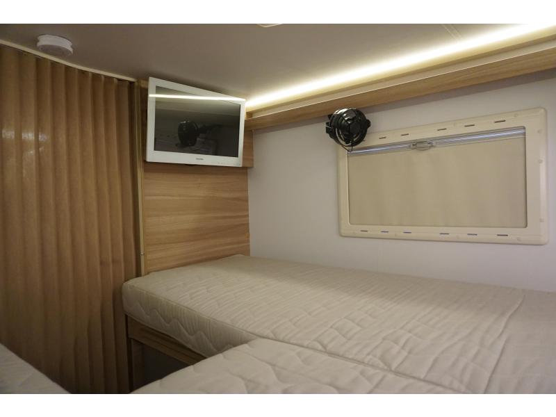Adria Coral Supreme S 670 SL Auto-levelsyst-Sat-Solar  foto: 19