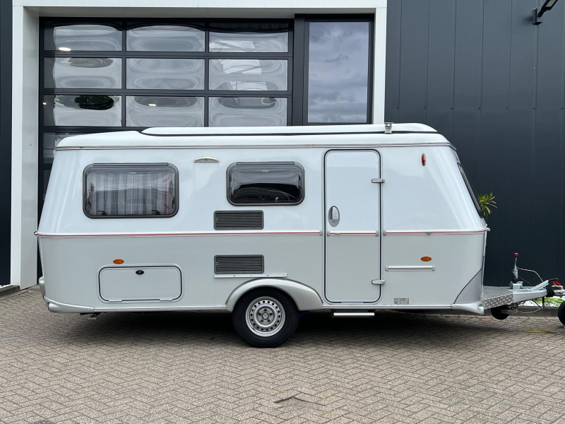 Eriba Touring 550 topstaat, luifel  foto: 3