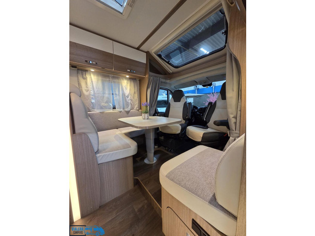Carado T 447 foto: 2