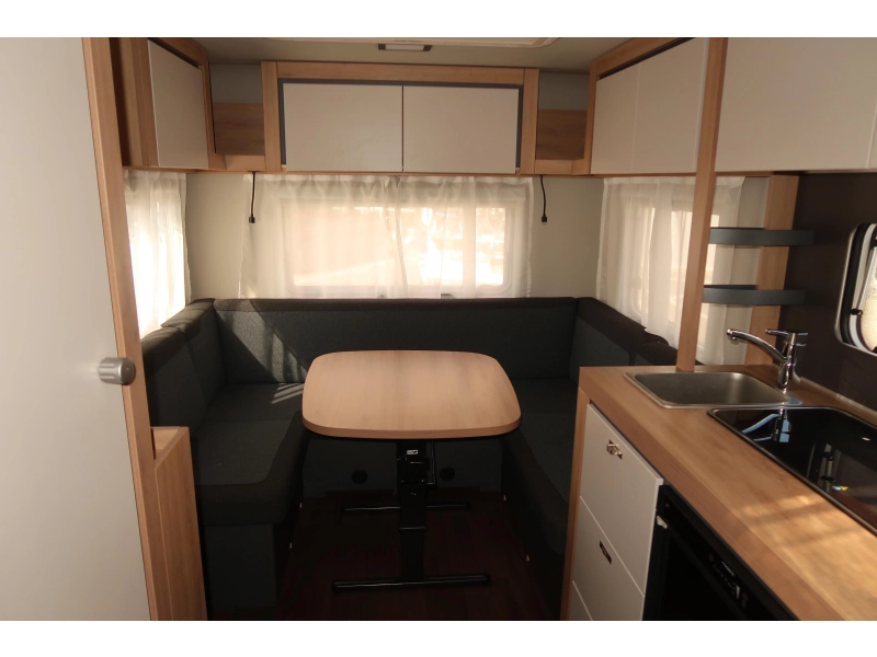 Knaus Sport 450 FU ZGAN, 5 MAANDEN OUD 