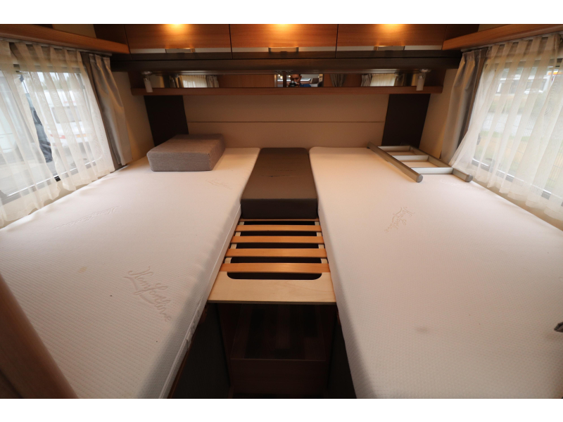 Knaus Sky Wave 700 MEG 4-Persoons/Enkele bedden  foto: 22