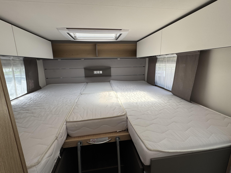 LMC Tourer Lift H 730 G photo: 4
