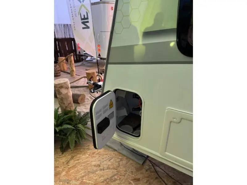 NEXT 380 NIEUW LICHTGEWICHT FENDT  foto: 6