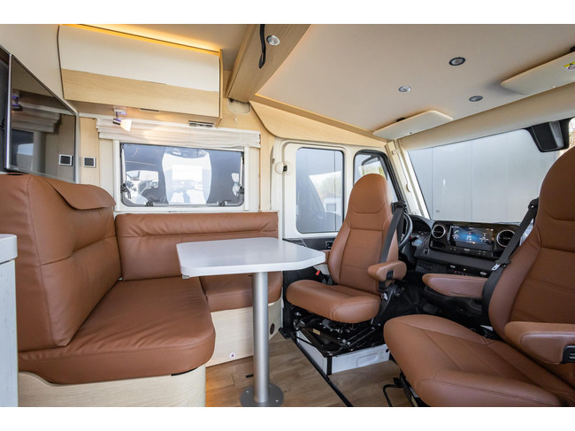 Hymer BMC-I 580 Drop-down bed | Solar | Bicycle rack | Automatic | Drop-down bed | Solar | Bicycle rack | 9-speed Auto photo: 11