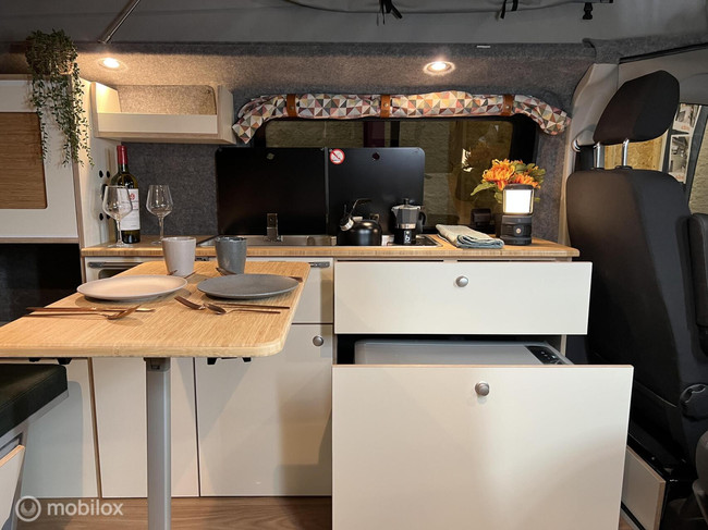 Volkswagen T6 Buscamper Florida L2h1 2019 4 Personen Foto: 11