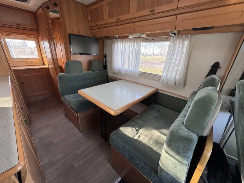 Hymer B564  foto: 10