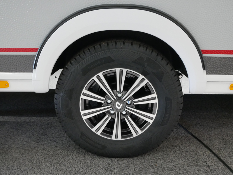 Dethleffs Summer Edition 530 DR Asientos redondos + Cama Queen foto: 2