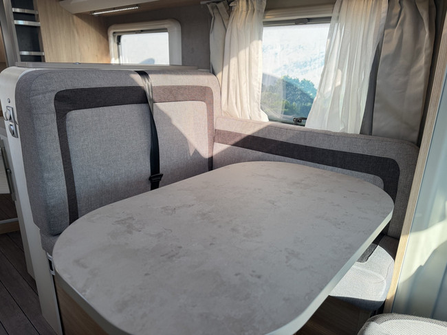 Knaus SKY TI 650 MF / Stockage gratuit photo : 7