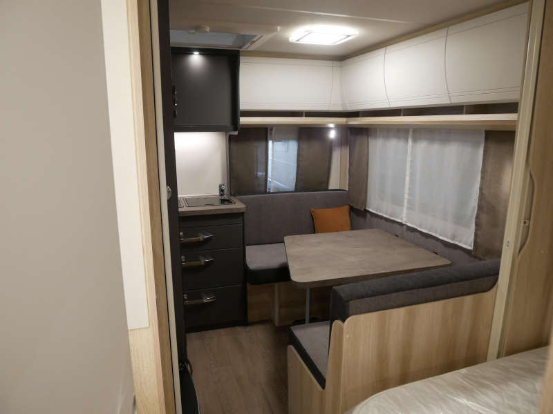 &iexcl;Hobby De Luxe 400 SFE AHORA EN VAN EIJK CARAVANS! foto: 13