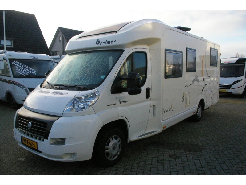 Benimar Perseo 560 Enkele bedden, XXL Garage  foto: 2