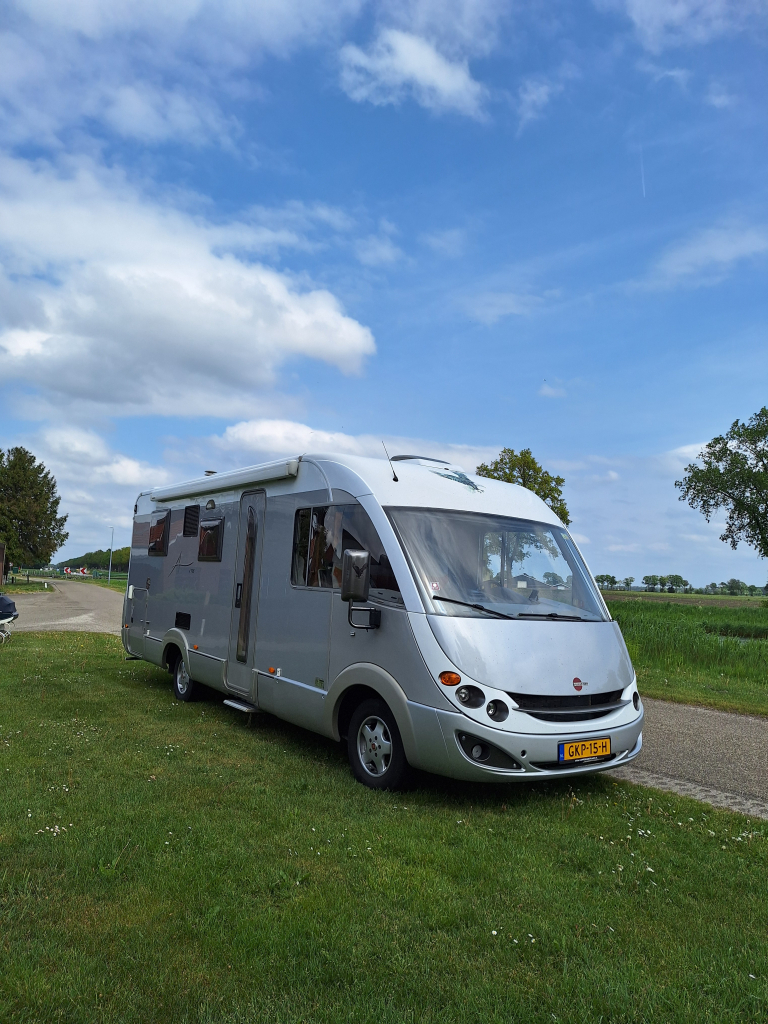 Burnster Aviano 725 i foto: 0