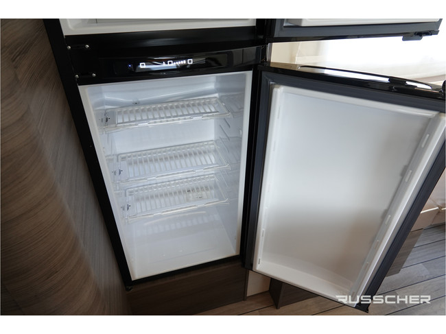 McLouis 822 G CARAT 160Pk Aut. | 6-Persoons | Maxxfan | Trekhaak foto: 8