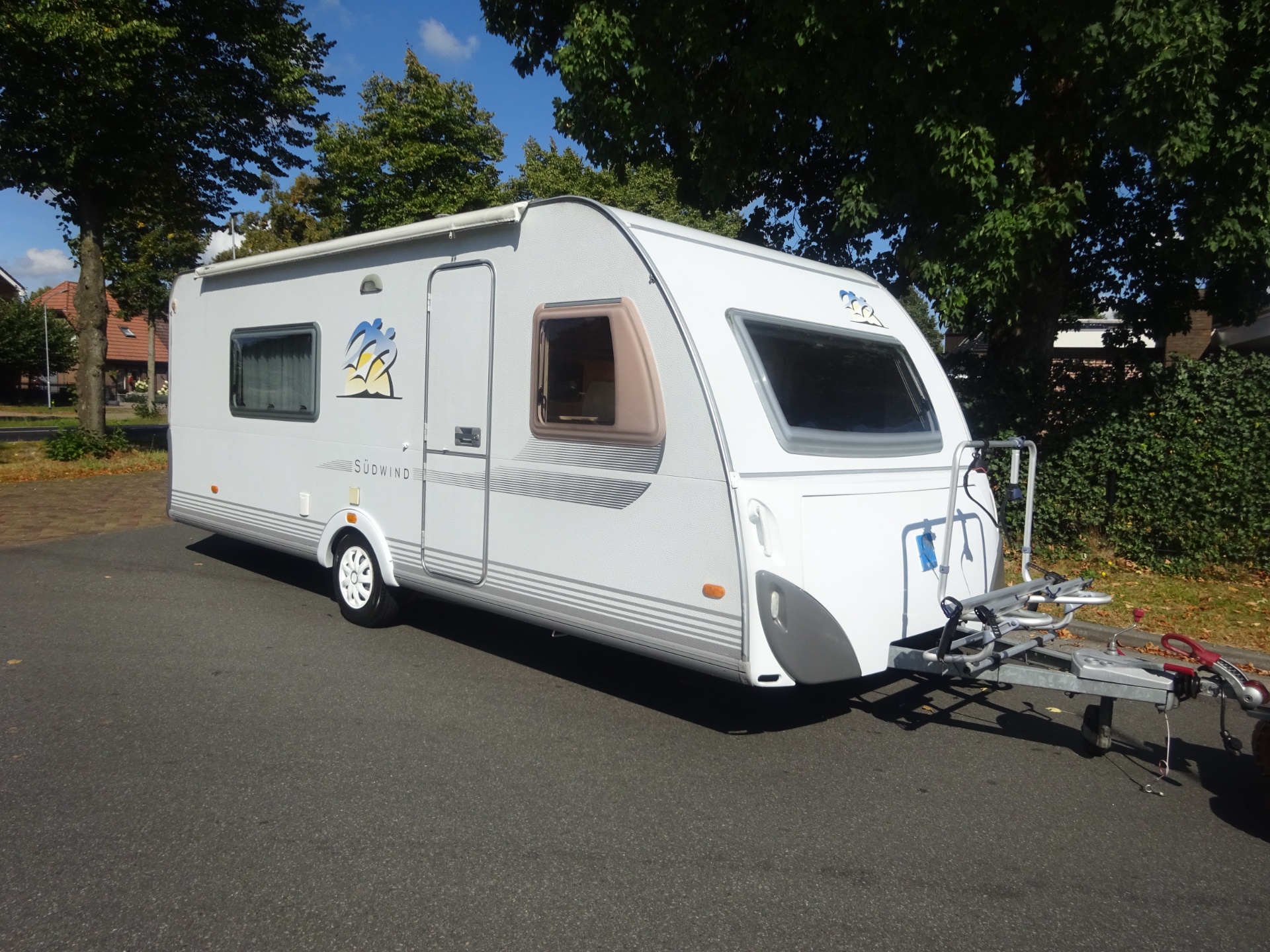 Knaus Sudwind 580 Ul Enkele Bedden #Grote Badkamer# foto: 3