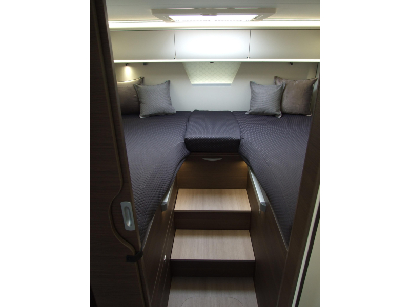 Adria Coral Supreme MB 650 SL 170 CV 9-AUTOM&Aacute;TICO foto: 16
