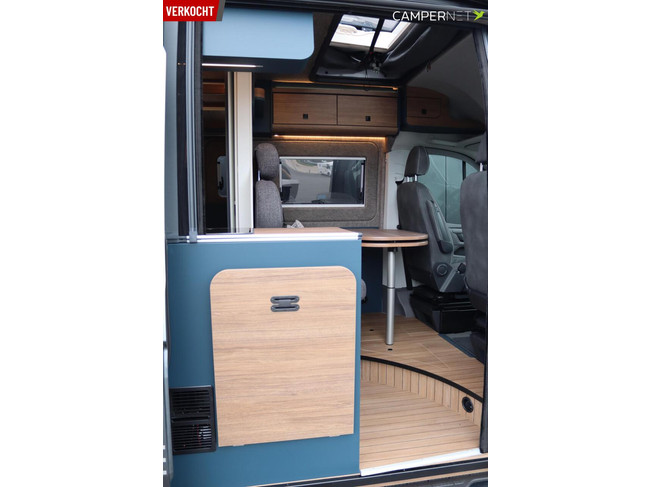 Eriba Car 600 163cv Autom&aacute;tico | &iexcl;Nuevo modelo con techo elevable! | Cabina digital | Calefacci&oacute;n di&eacute;sel | Faros LED | Pantalla multimedia de 10'' foto: 7
