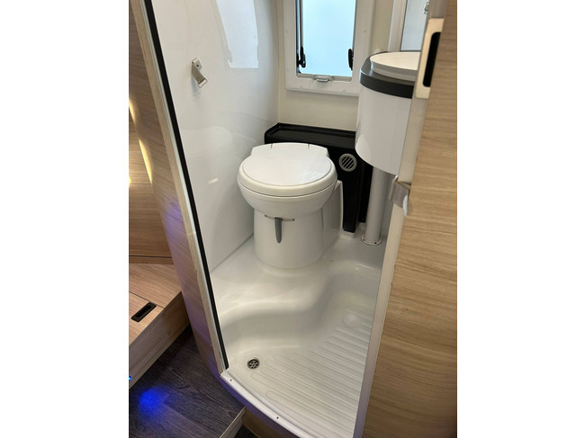 Challenger Half Integral 287 GA Ford Transit with Single Beds 5 TIMES SEAT BELT photo: 20