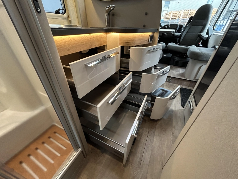 Hymer Exsis-I 678 Losse bedden, Hefbed  foto: 12