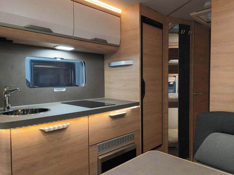 Knaus Sudwind 60 Years 500 QDK 3 stapelbedden!  foto: 8