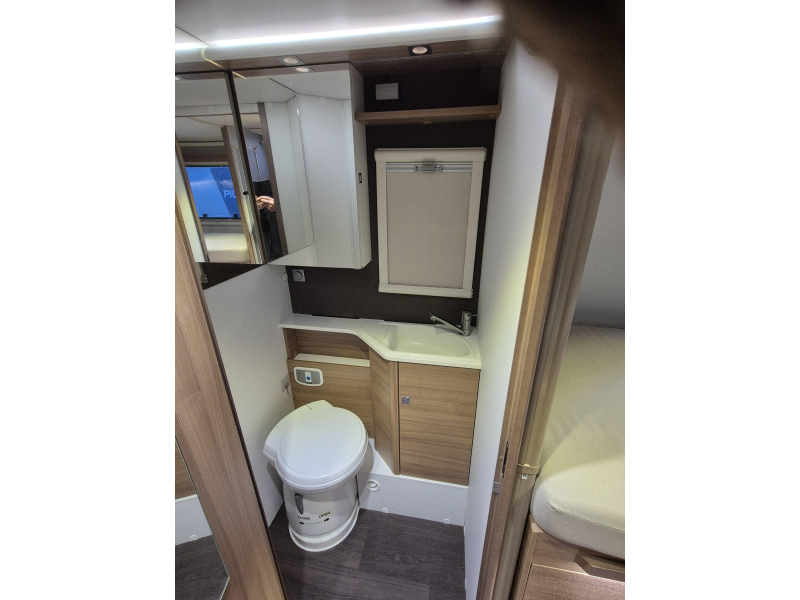 Adria Matrix 670 SL TWINBED hefbd 5pers AIRCO  foto: 14