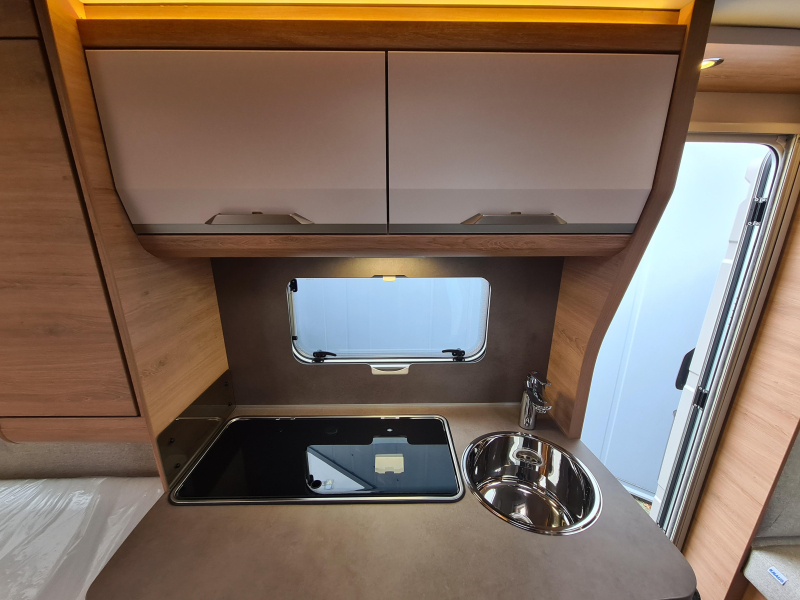 Knaus Sudwind 460 EU 60 Years Enkele bedden  foto: 10