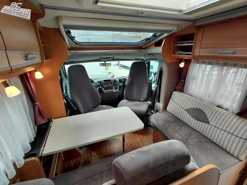 Dethleffs Advantage 6501 B - FRANS BED - B RIJBEWIJS  foto: 5