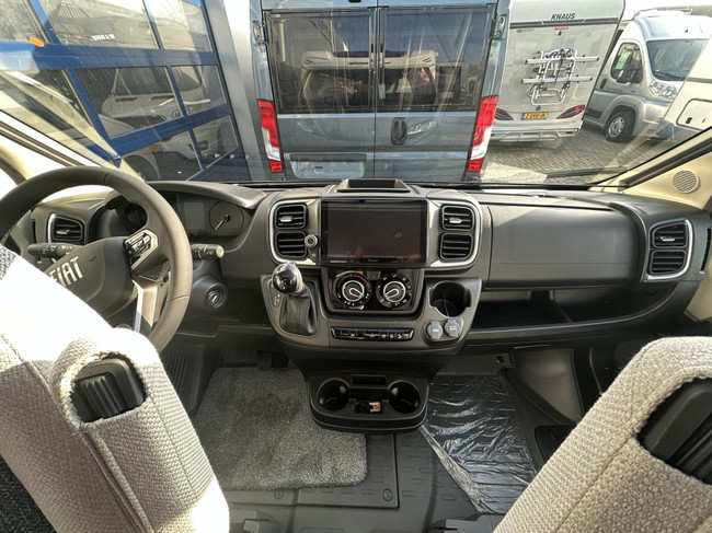 Weinsberg CaraSuite 650 MEG GRATIS AUTOMAAT foto: 9