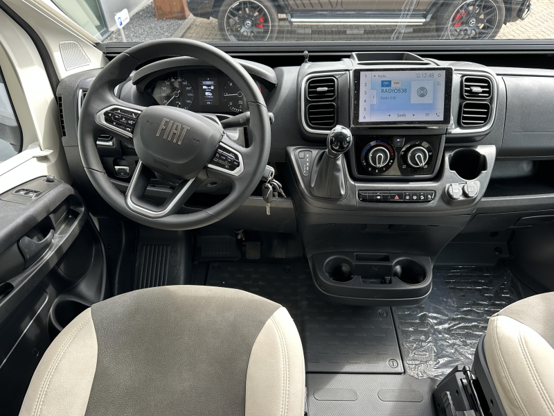 McLouis MC4 373 Fiat 140PK Automaat NIEUW  foto: 17