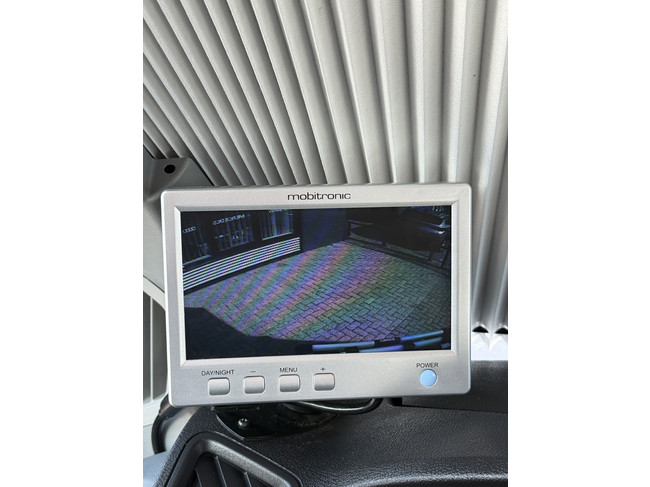Chausson Flash 718 EB cama queen+cama abatible portabicicletas panel solar antena parab&oacute;lica el&eacute;ctrica TV puerta mosquitera remis plisado foto: 12