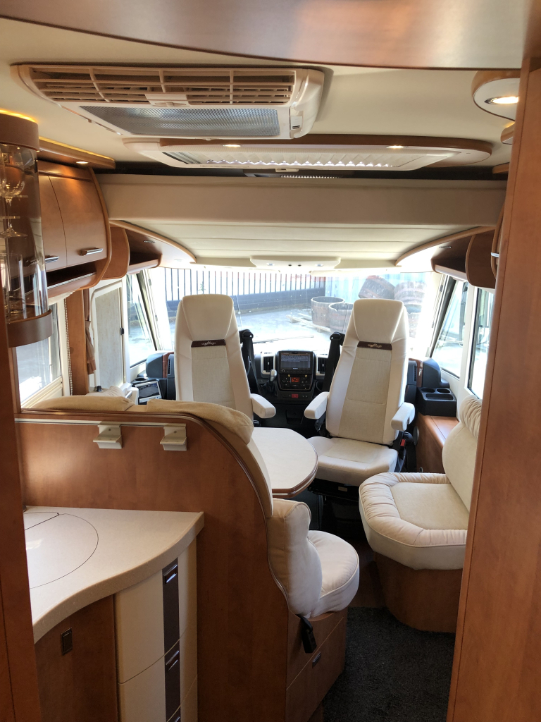 Carthago Chic C-Line i50 QUEENSBED HEFBED foto: 68