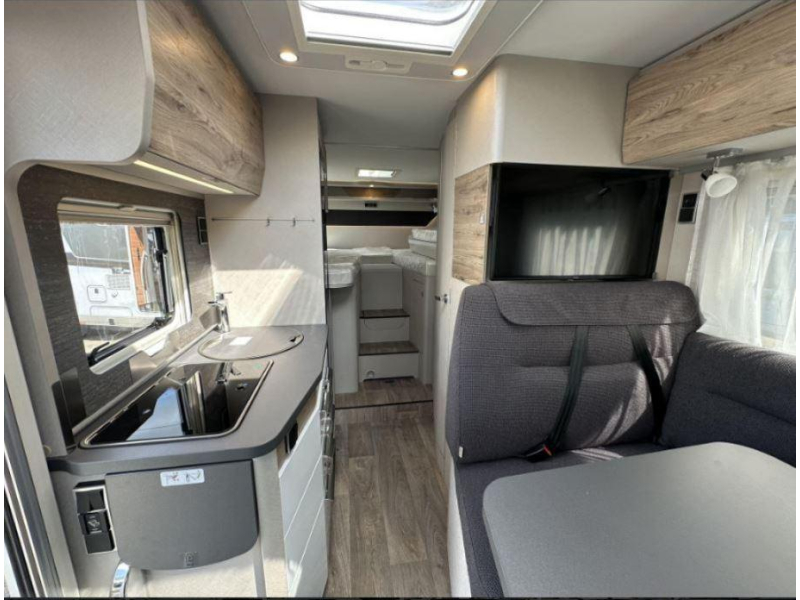 Hymer Exsis-T 580 PURE 2-APARTE BEDDEN-AUTOMAAT  foto: 4
