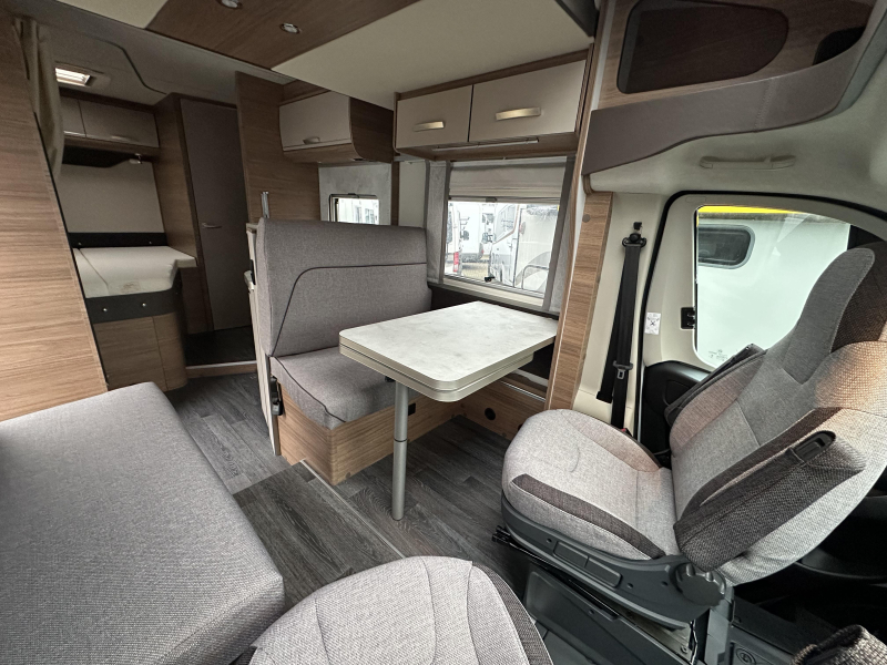 Knaus L!ve Wave 650 MF 180PK-AUTOMAAT-694CM  foto: 2