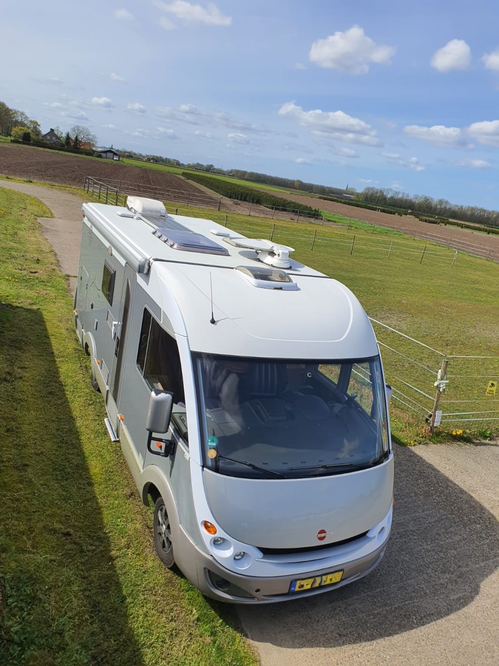 Fiat Ducato Bürstner Aviano i 650, 2 zonnepanelen Cruisecontrol Dakairco foto: 5